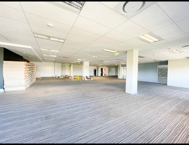 334M² OFFICE TO LET IN WESTVILLE