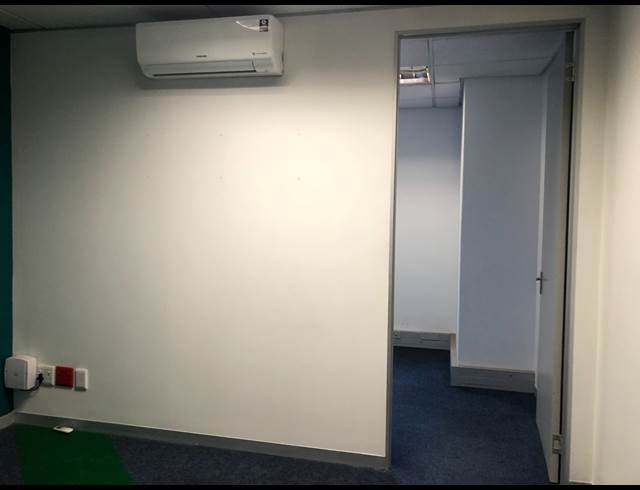 180M² OFFICE TO LET IN SANDTON CENTRAL