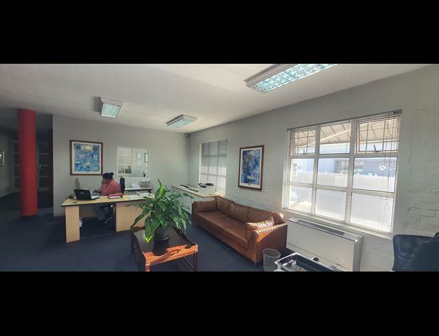 600M² BUSINESS TO LET IN PAARDEN EILAND