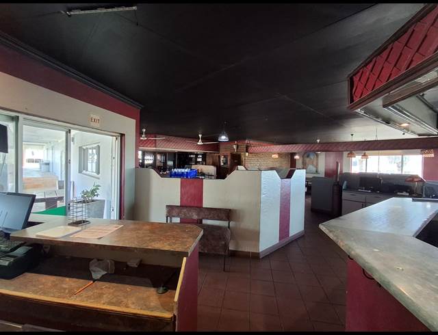 304.40M² RETAIL TO LET IN GONUBIE