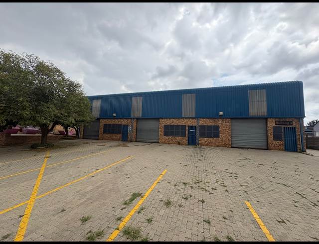 396M² WAREHOUSE TO LET IN KNIGHTS