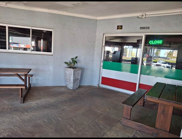 304.40M² RETAIL TO LET IN GONUBIE