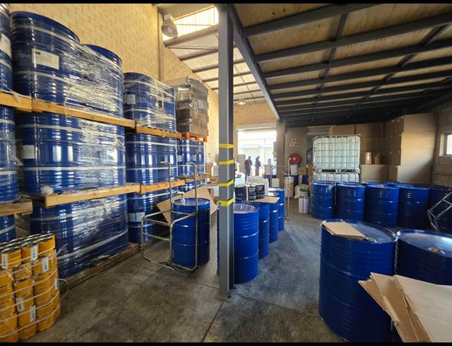 265M² WAREHOUSE TO LET IN STORMILL