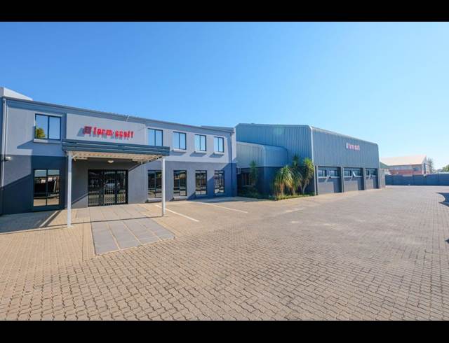 850M² WAREHOUSE TO LET IN HENNOPSPARK INDUSTRIAL