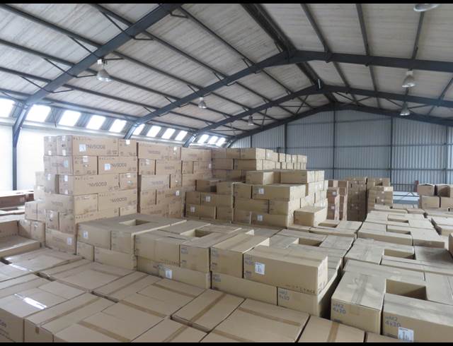 652M² WAREHOUSE TO LET IN OKAVANGO PARK