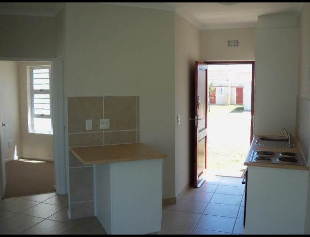 2 BEDROOM PROPERTY TO RENT IN STELLENDALE
