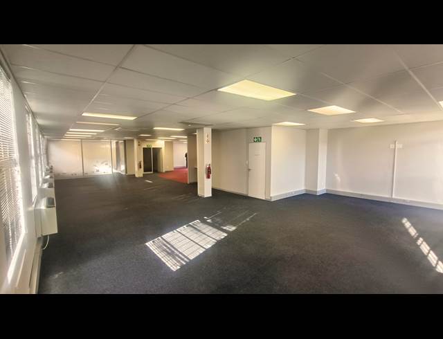 230M² OFFICE TO LET IN TOKAI
