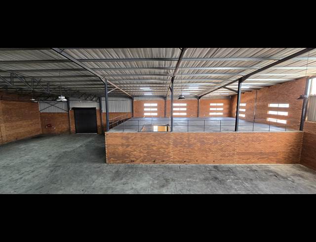 2,848M² WAREHOUSE TO LET IN ORMONDE