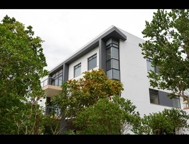 330M² OFFICE TO LET IN DAWNCLIFFE