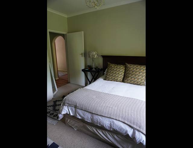 3 BEDROOM FREESTANDING TO LET IN HELDERVUE