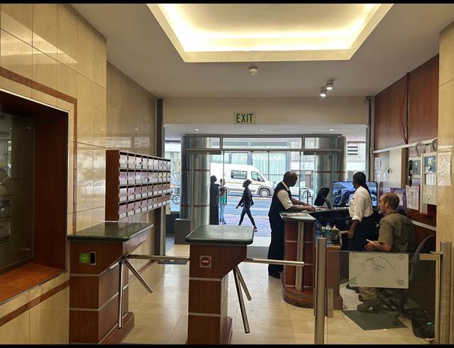 695M² BUILDING TO LET IN CAPE TOWN CITY CENTRE