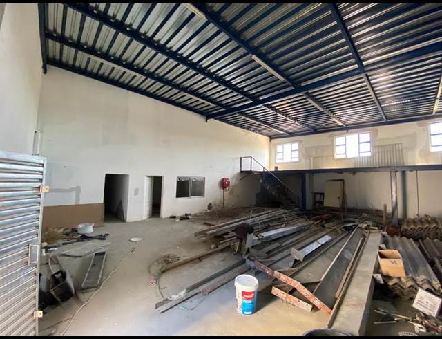 210M² WAREHOUSE TO LET IN BEACONVALE