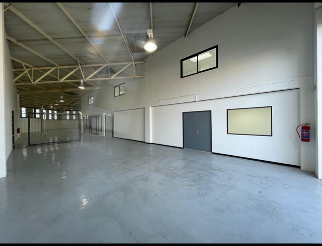 613M² WAREHOUSE TO LET IN HALFWAY HOUSE