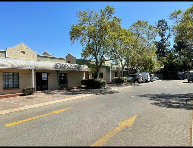 INDUSTRIAL PROPERTY TO RENT IN HENNOPSPARK