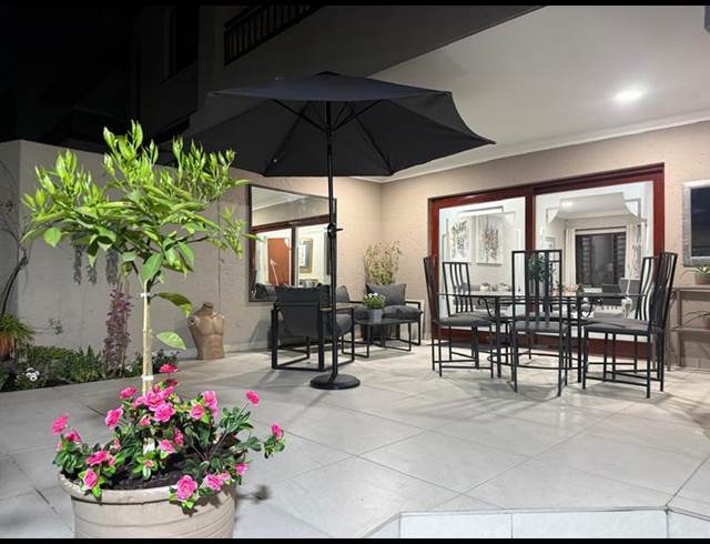 3 BEDROOM PROPERTY TO RENT IN WOODMEAD