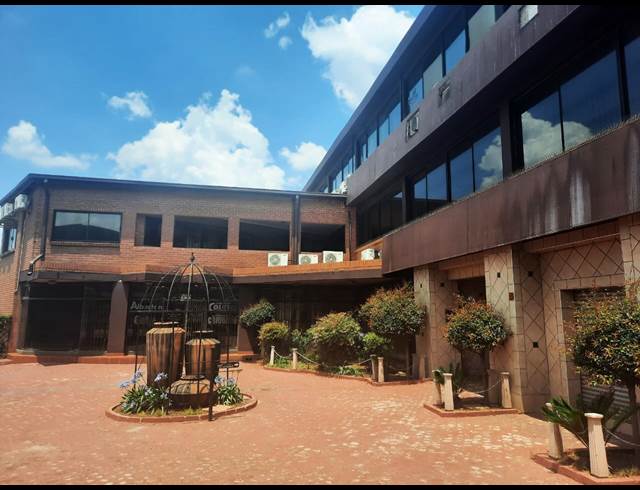 OFFICE PROPERTY TO RENT IN NEW REDRUTH