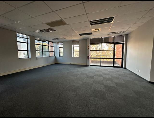 233.30M² OFFICE TO LET IN HIGHVELD TECHNOPARK