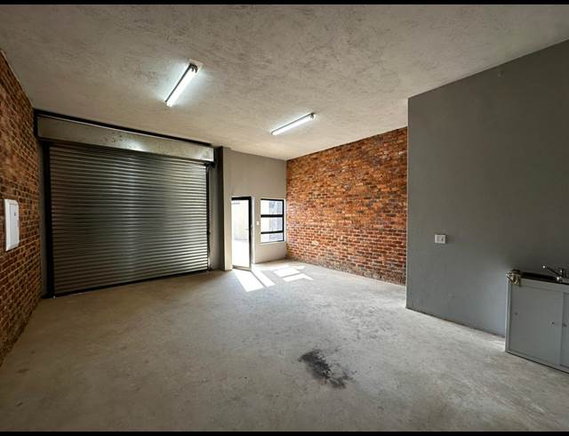 145M² WAREHOUSE TO LET IN CLAYVILLE