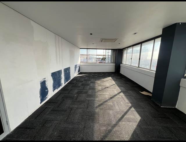 1,206M² OFFICE TO LET IN WINDERMERE