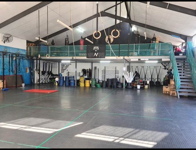 366M² WAREHOUSE TO LET IN RETREAT