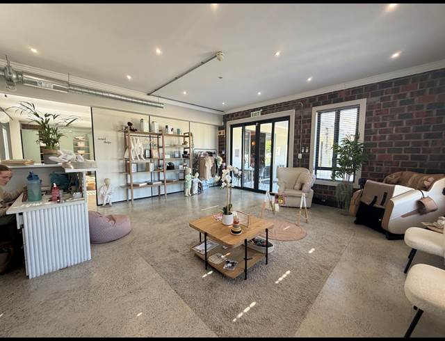 165M² OFFICE TO LET IN PAARDEVLEI