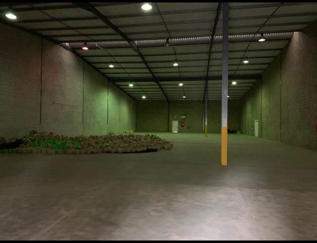 1,069M² WAREHOUSE TO LET IN BRIARDENE