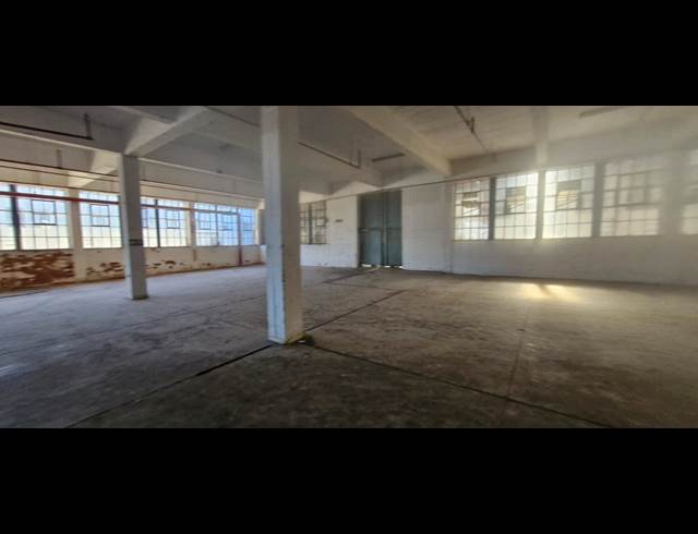 600M² WAREHOUSE TO LET IN SELBY