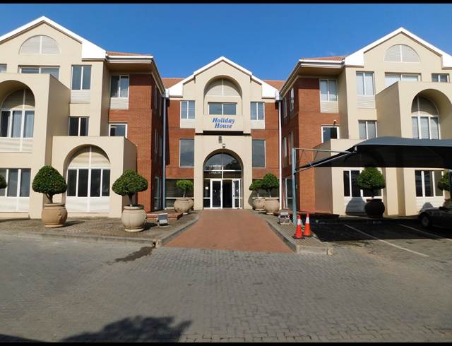237M² OFFICE TO LET IN FERNDALE