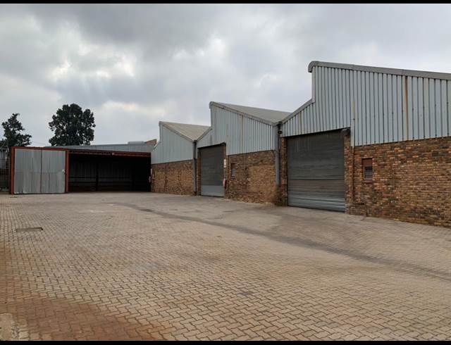 1,350M² WAREHOUSE RENTED IN ALRODE
