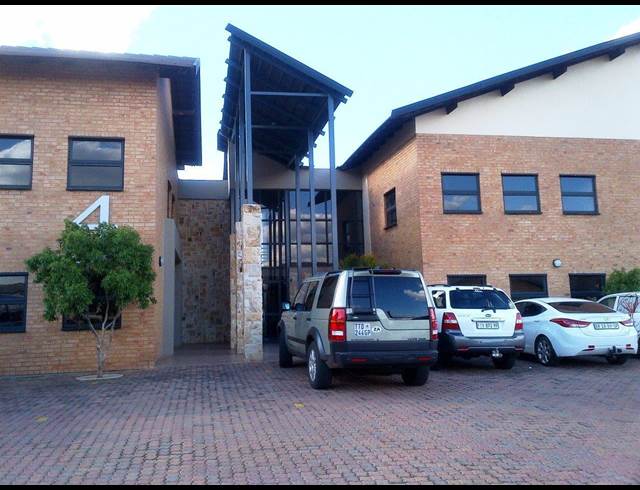 150M² OFFICE TO LET IN TIJGER VALLEI
