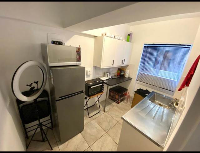 1 BEDROOM PROPERTY TO RENT IN ESPLANADE