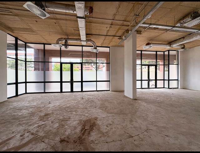 136M² OFFICE TO LET IN NEW TOWN CENTRE