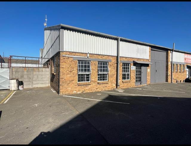 250M² WAREHOUSE TO LET IN STIKLAND INDUSTRIAL