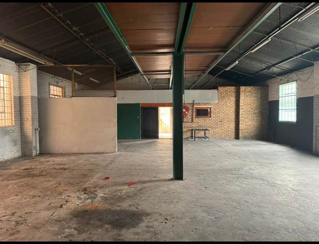 352M² WAREHOUSE TO LET IN BOOYSENS RESERVE