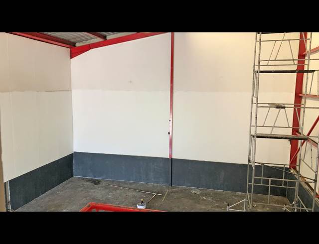 173M² FACTORY TO LET IN JET PARK
