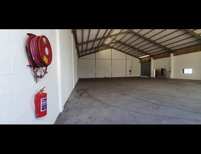 600M² WAREHOUSE TO LET IN EPPING INDUSTRIAL