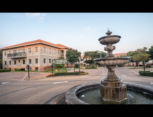 270M² OFFICE TO LET IN VORNA VALLEY