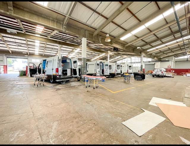 2,675M² WAREHOUSE TO LET IN WESTMEAD