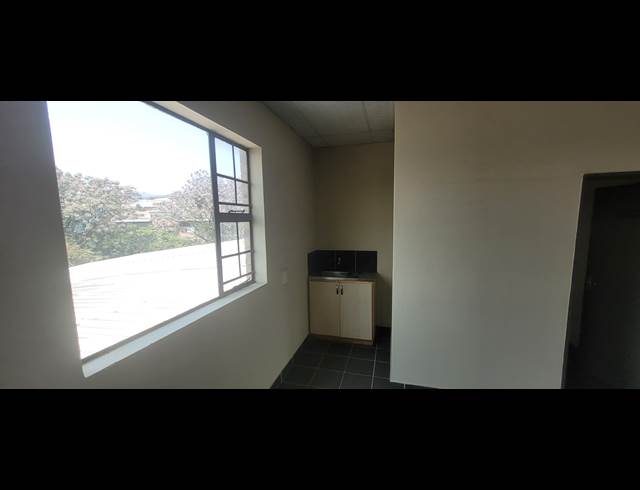 102M² OFFICE TO LET IN NELSPRUIT CENTRAL