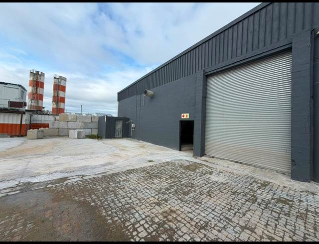 425M² WAREHOUSE TO LET IN WETTON