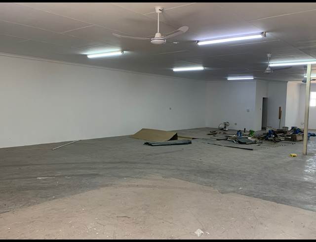 340M² WAREHOUSE TO LET IN WHITE RIVER CENTRAL