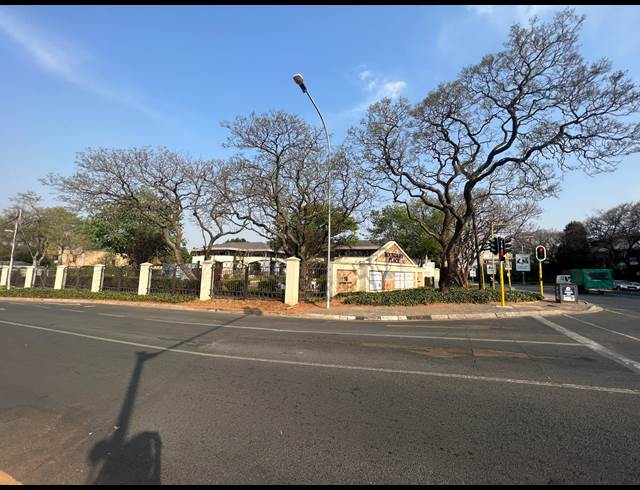 633M² OFFICE TO LET IN ILLOVO