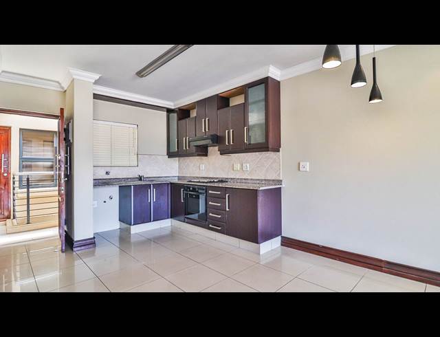 2 BEDROOM APARTMENT TO LET IN UMHLANGA RIDGE