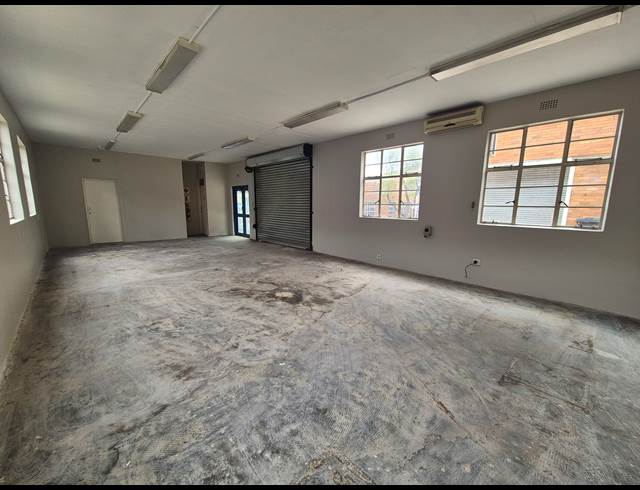167M² WAREHOUSE TO LET IN WADEVILLE