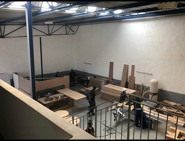270M² WAREHOUSE RENTED IN STRIJDOMPARK