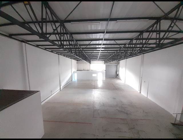 498M² WAREHOUSE TO LET IN HONEYDEW