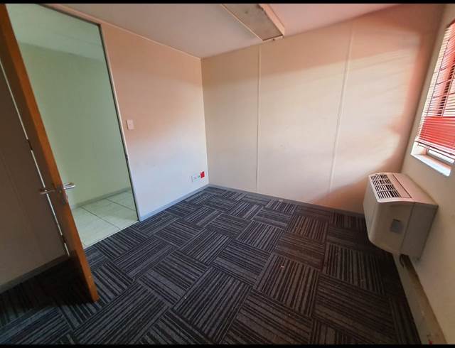14M² OFFICE TO LET IN HATFIELD