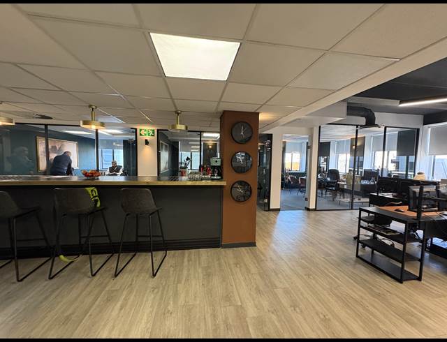 461M² OFFICE TO LET IN CAPE TOWN CITY CENTRE