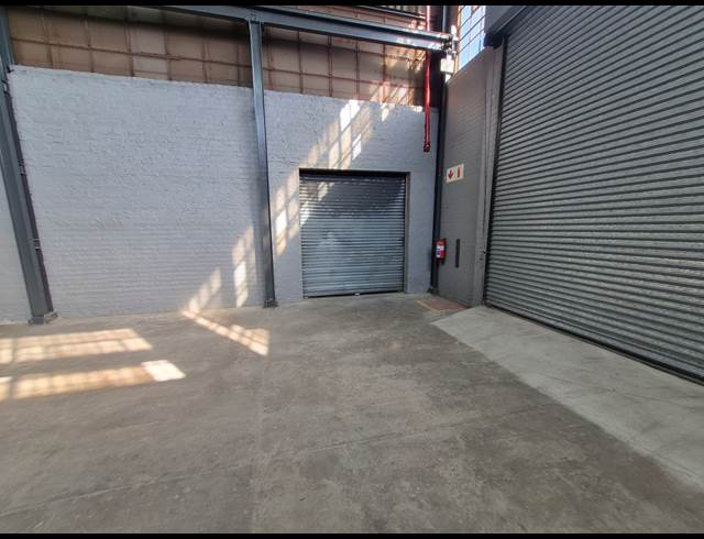 640M² FACTORY TO LET IN BENROSE