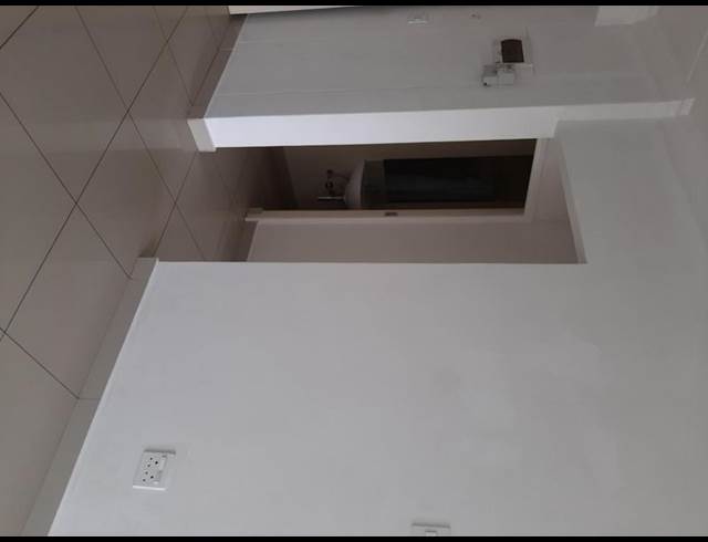 1 BEDROOM PROPERTY TO RENT IN UMHLANGA RIDGE